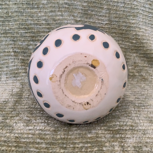 Cream & Blue Earthenware Bubble Egg Vase - Picture 7 of 7